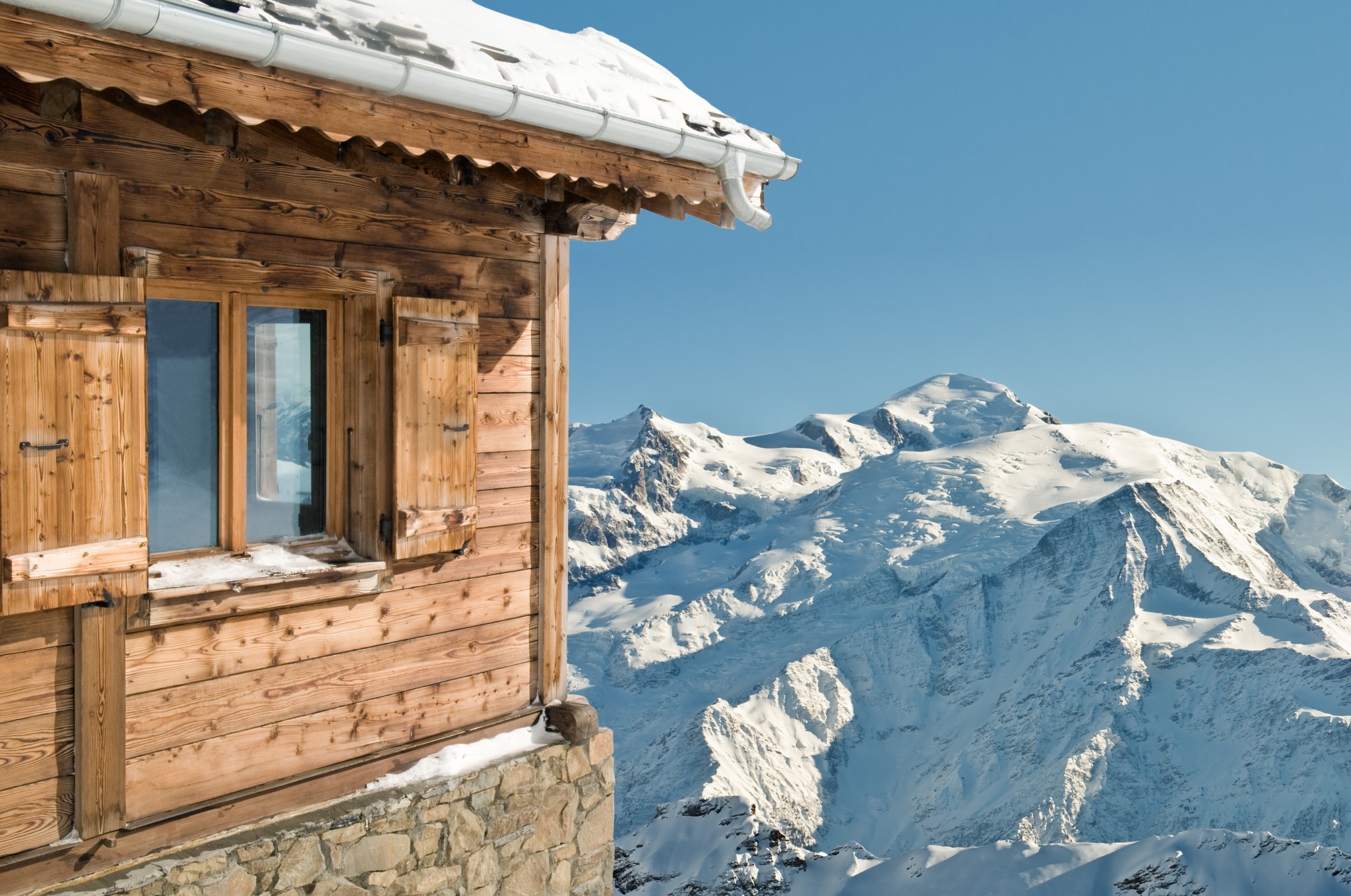 €550,000 mortgage loan to purchase a ski Châlet in the French Alps